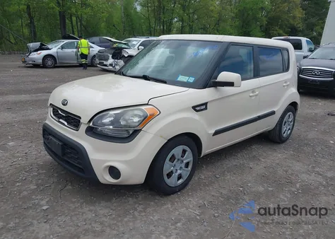 2013 Kia Soul z USA, uszkodzony, nr VIN KNDJT2A53D7765508